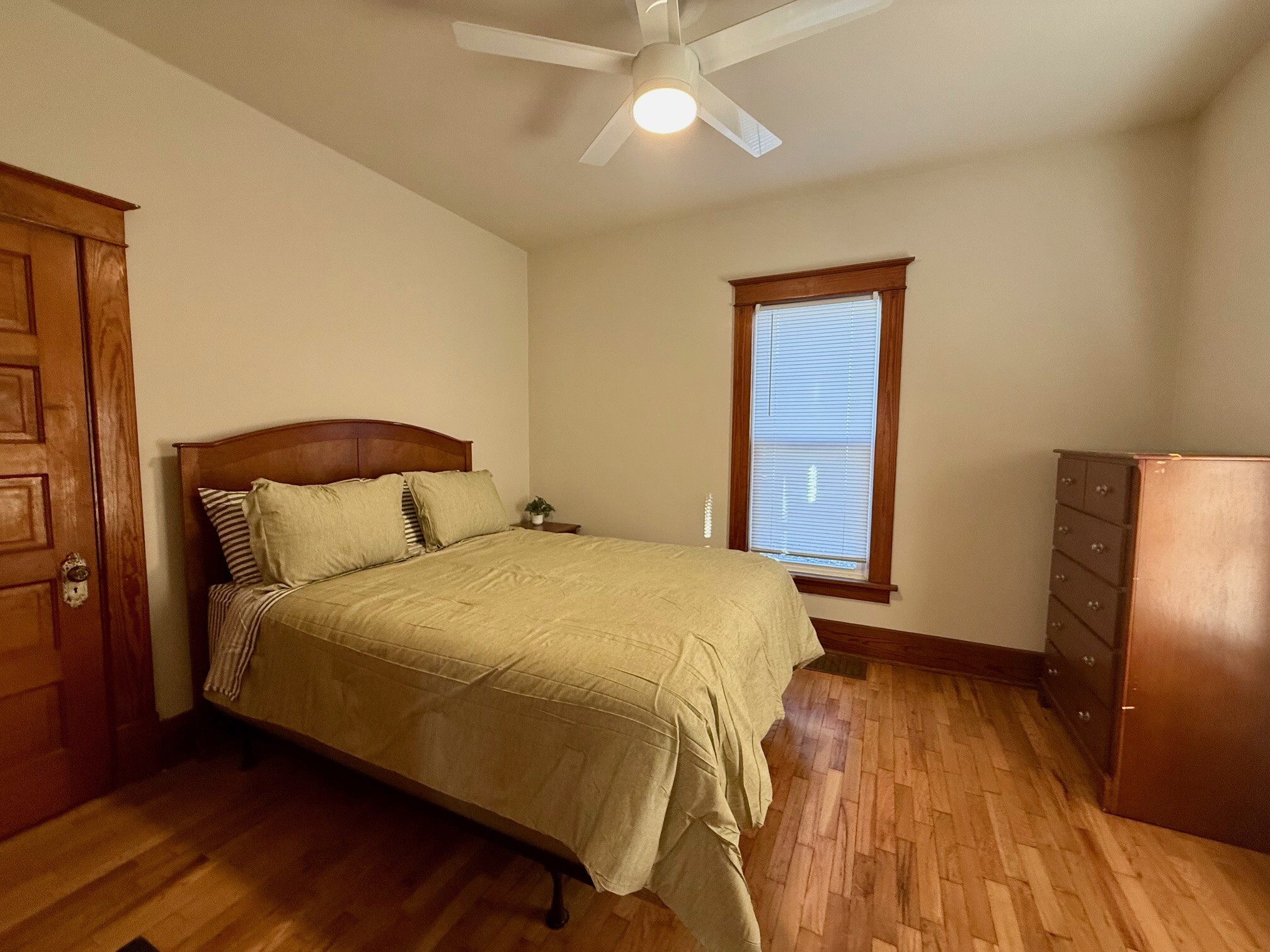 Building Photo - 1521 Rhode Island St