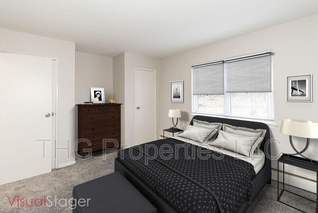 Building Photo - 27-55 Green Street APT# 28A