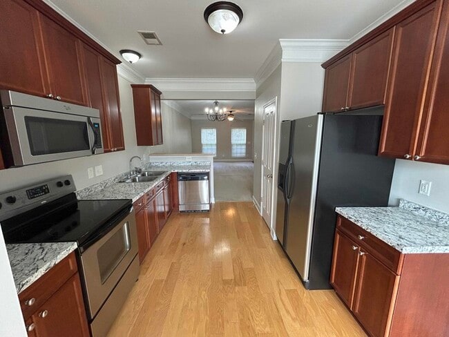 Building Photo - 9109 Otter Ln