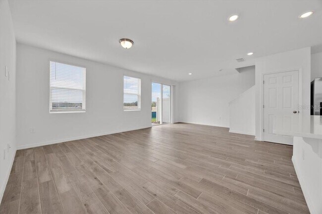 Building Photo - 16475 Happy Eagle Dr