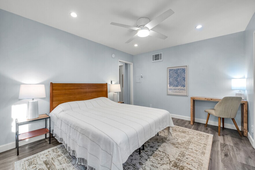 Primary, come with bed - 3640 Cardiff Ave
