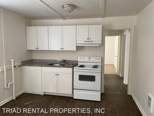 Building Photo - 2 br, 1 bath House - 1518 SLOAN ST.