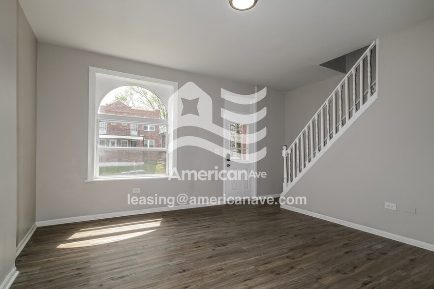 Building Photo - 3407 Keokuk St