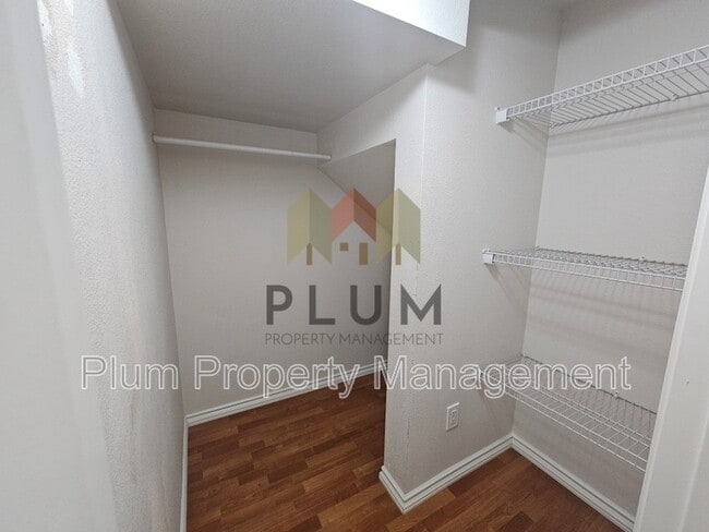 Building Photo - 4571 Potter Park Loop