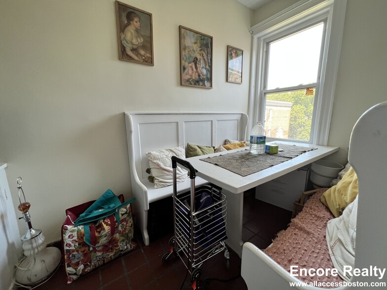 Building Photo - 66 Chiswick Rd