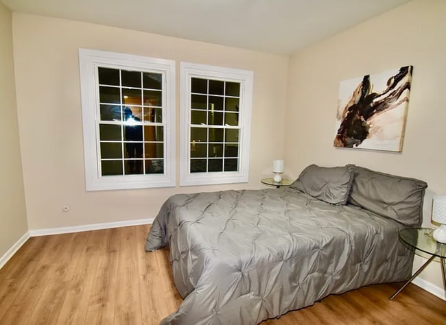 Building Photo - 641 White Ct