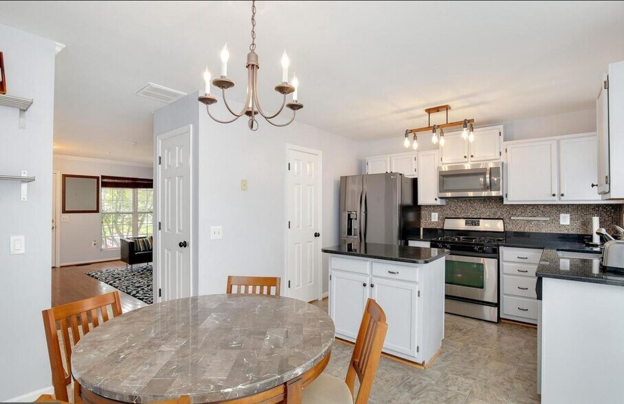 kitchen - 6563 Old Carriage Dr
