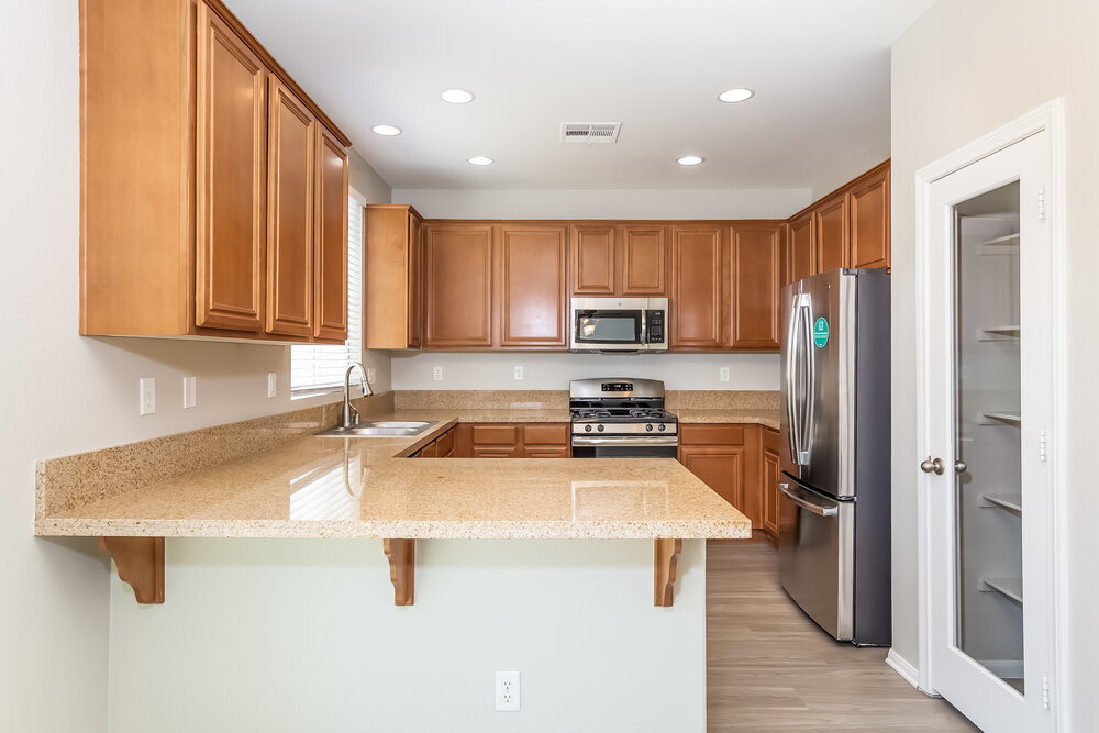 Building Photo - 1945 Barrel Oak Ave