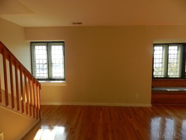 Building Photo - 306 Chateau Rive