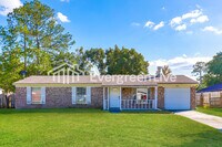 Building Photo - 229 Evergreen Ln