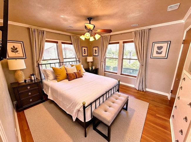 Building Photo - **APPLICATION RECEIVED** *MOVE IN SPECIAL* Gated Home With Hill Country Living Just Minutes From ...
