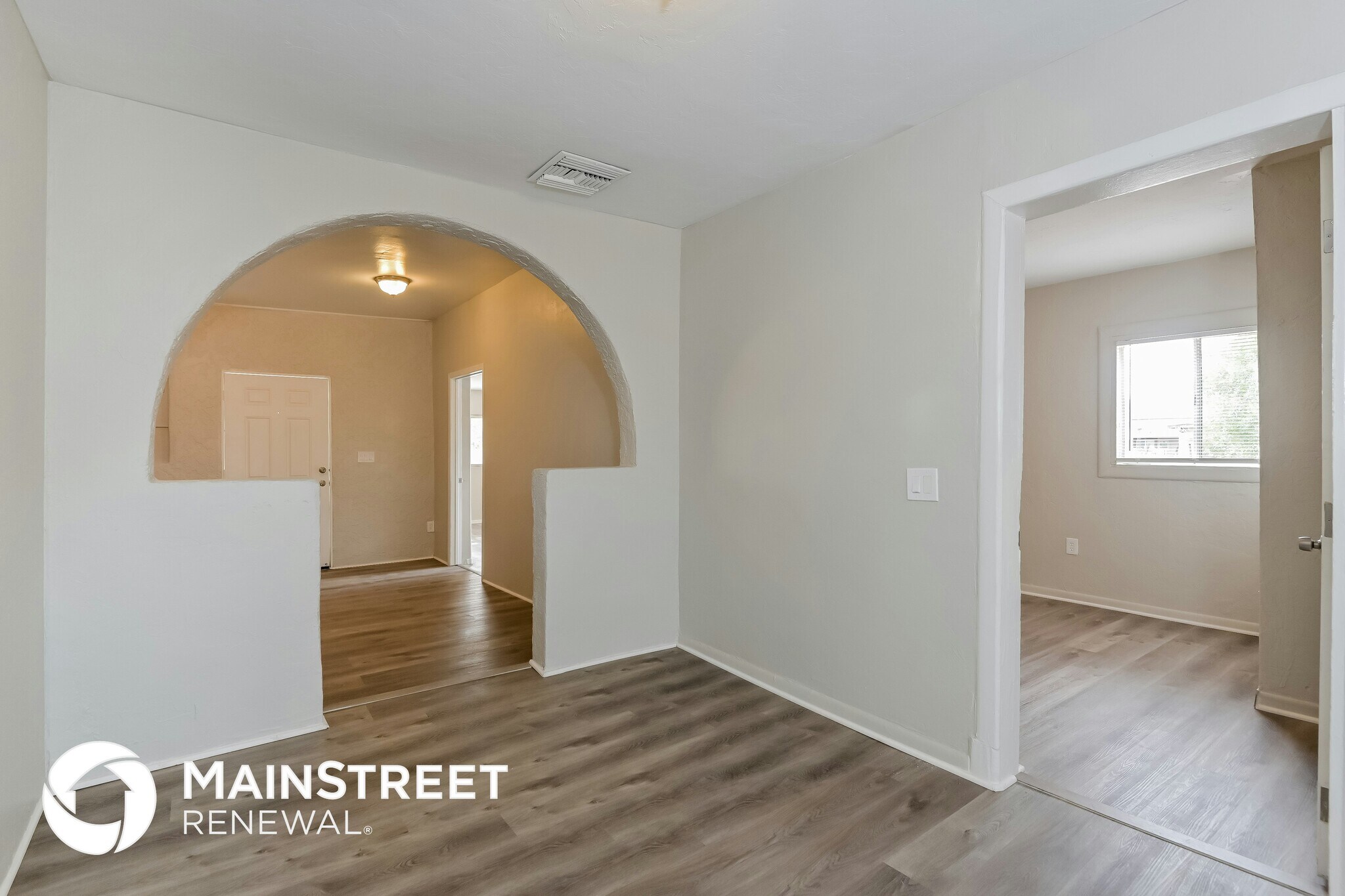 Building Photo - 455 W Montana St