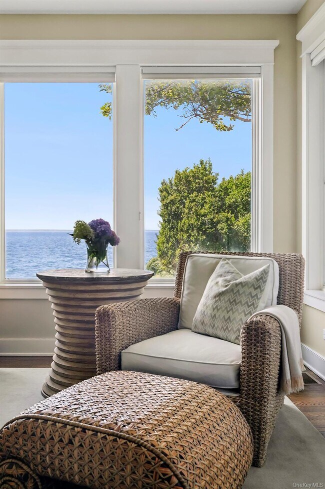 Building Photo - 29 Bittersweet Ln