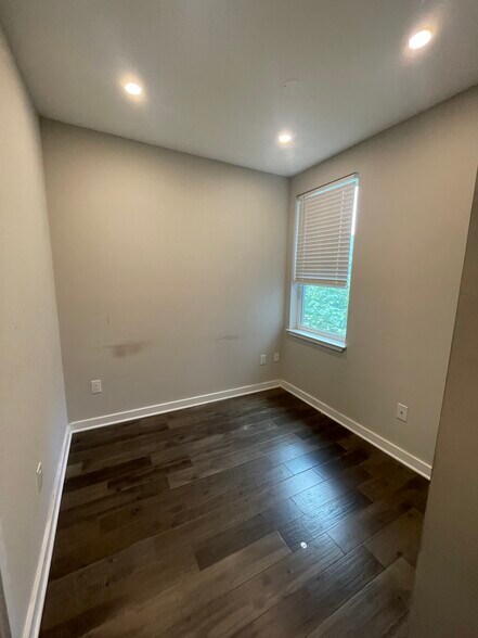 Bedroom - 2409 Ridge Ave