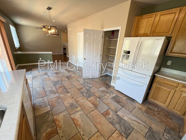 Building Photo - 19453 E Hollow Creek Dr