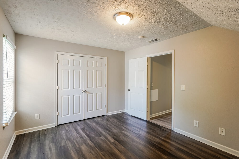 Building Photo - 273 Mary Joe Martin Dr