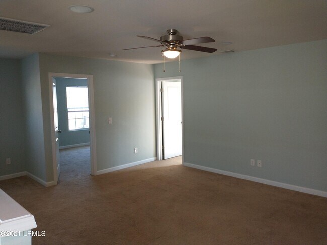 Building Photo - 38 Pennyroyal Way