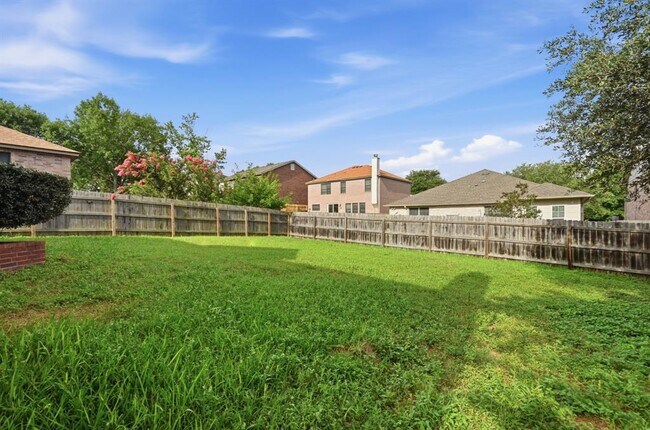 Building Photo - 11140 Currin Ln