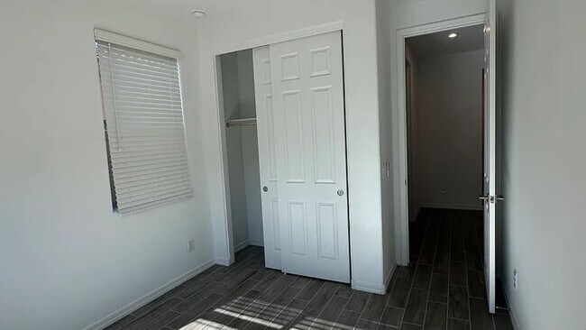 Building Photo - 2 Story North Peoria Home