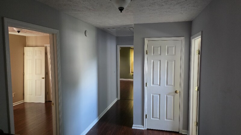 Building Photo - 102 Jewell Ave