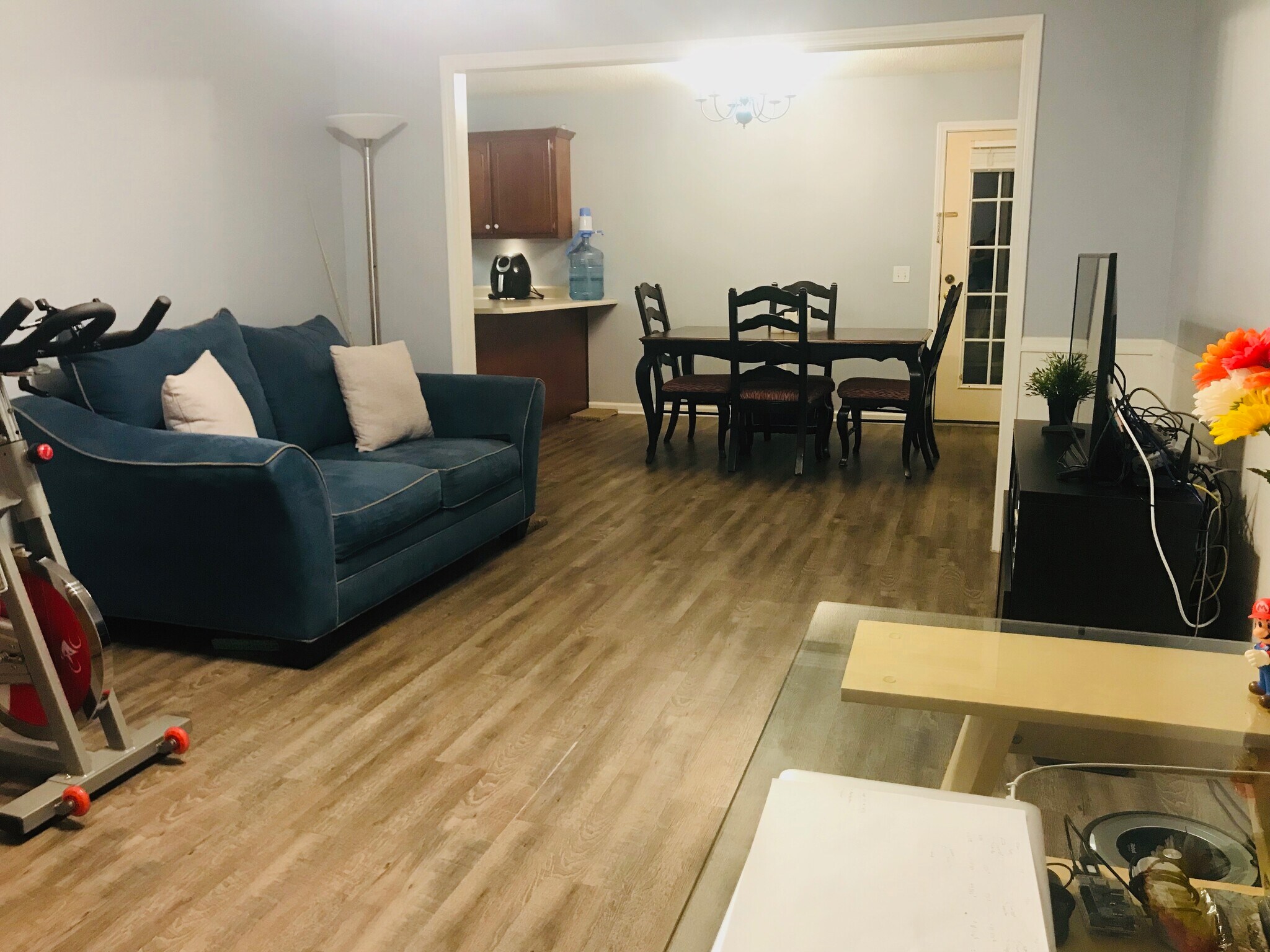 Building Photo - 117 Towne Park Dr W