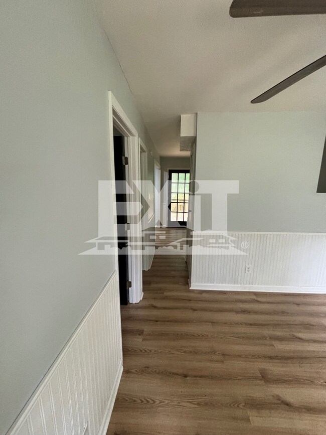 Building Photo - Charming 3 Bed 1.5 Bath Home in Bracey, VA