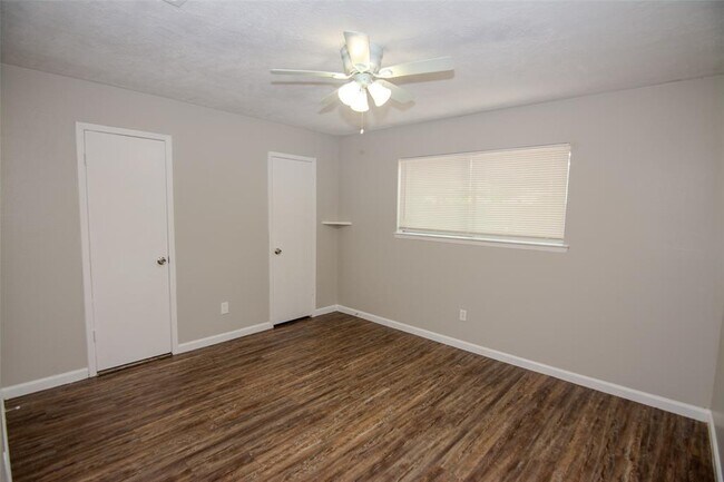 Building Photo - 5211 Ridgestone St