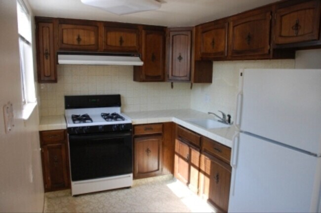 Building Photo - 3810 H St