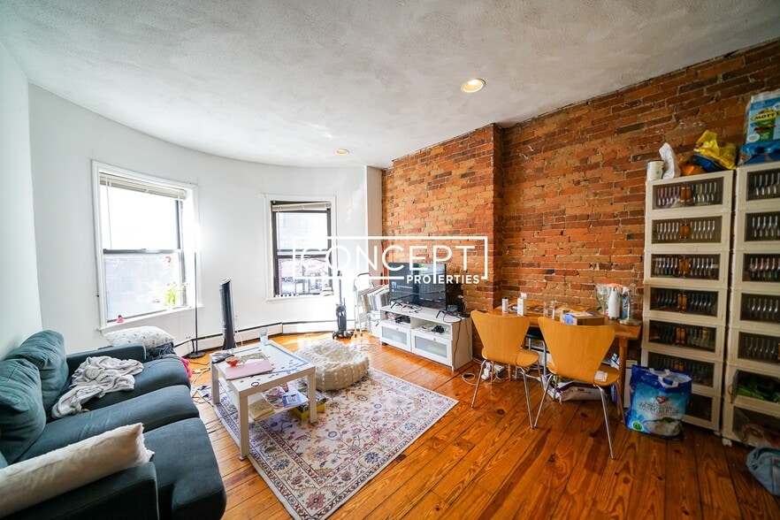 Building Photo - 610 Columbus Ave