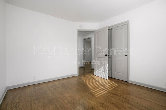 Building Photo - 741 S Wolff St