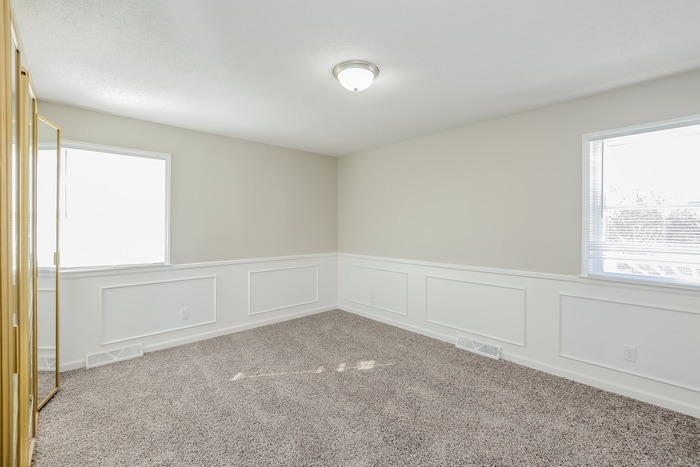 Building Photo - 204 N Woodson Dr