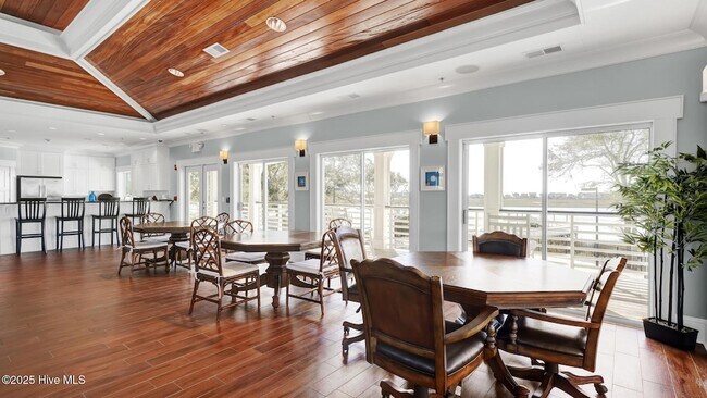 Building Photo - 2272 Dolphin Shores Dr SW