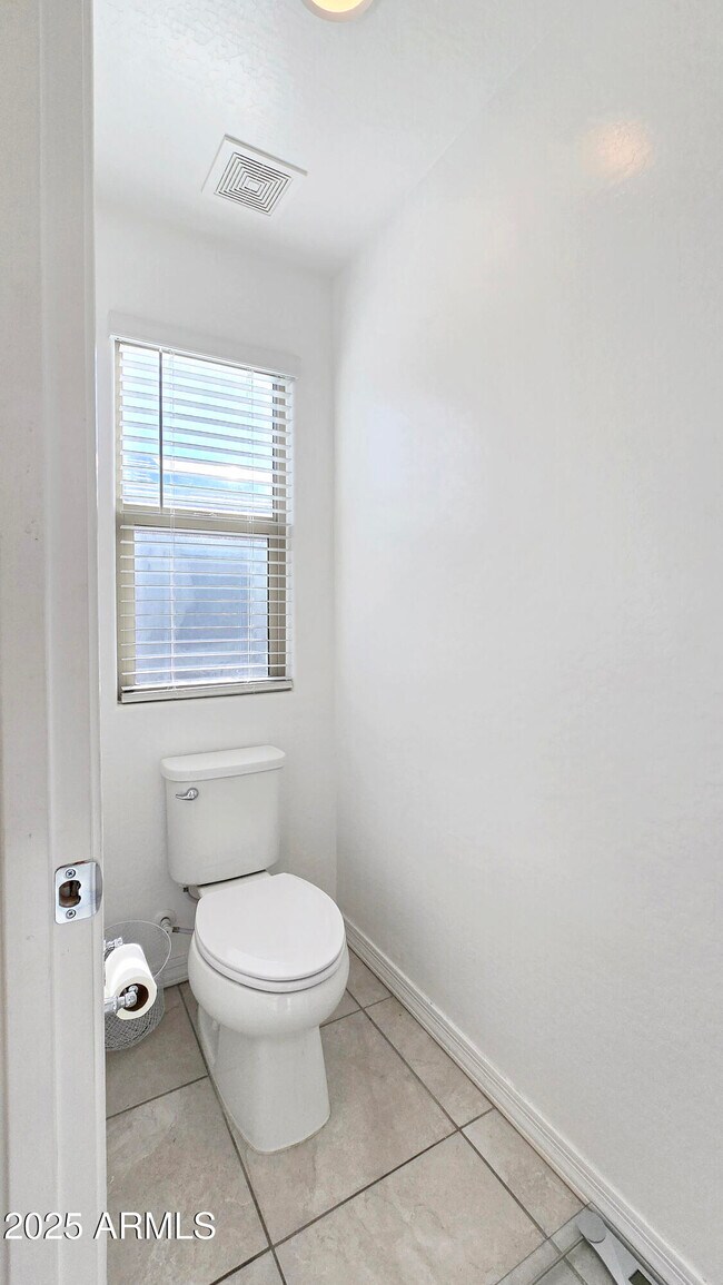 Building Photo - 4242 S 58th Dr