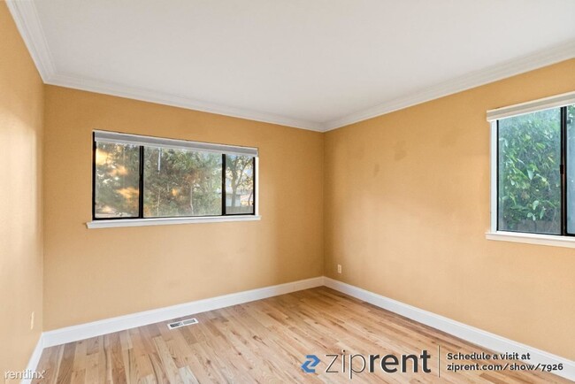 Building Photo - 2 br, 1.5 bath Condo - 824 Cedar St, Redwo...