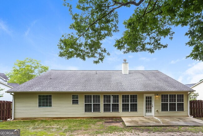 Building Photo - 2245 Charleston Oak Cir
