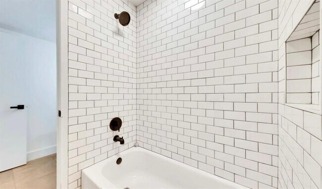Building Photo - 7508 St Amant Pl