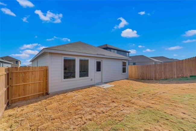 Building Photo - 263 Ottawa Way