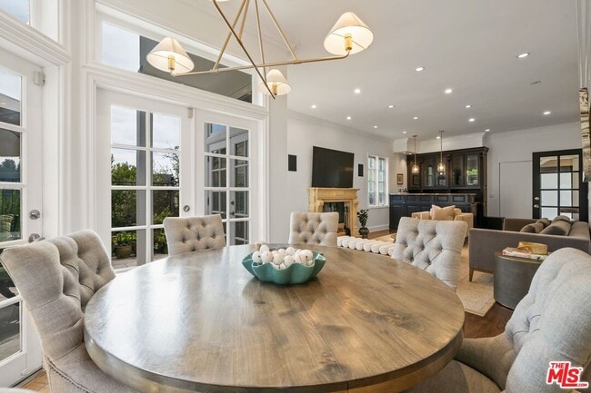 Building Photo - 9023 Alto Cedro Dr