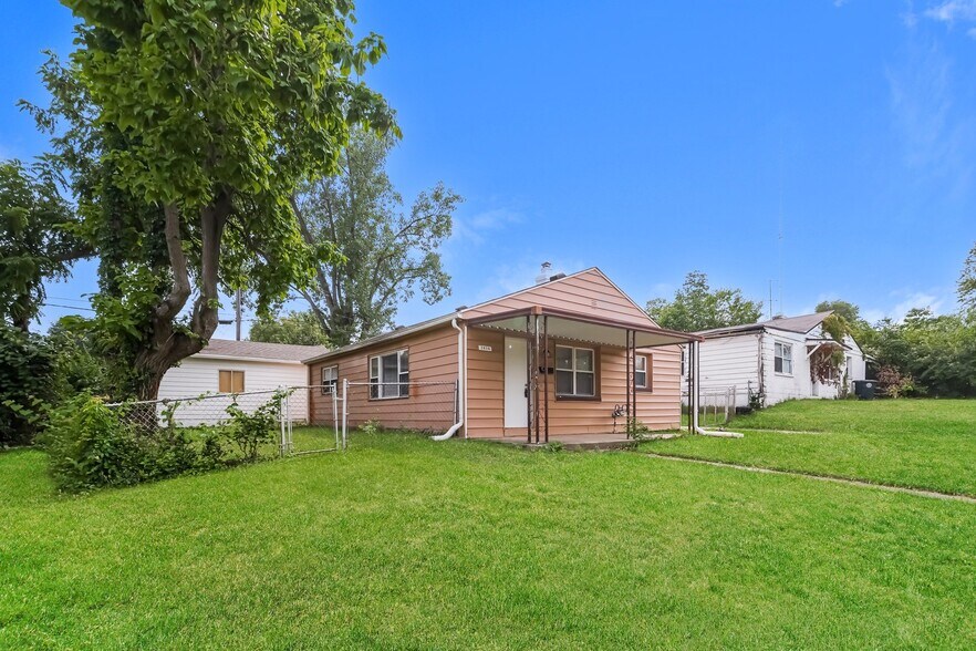 Building Photo - 2816 Yergen Ct