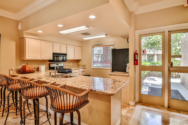 Building Photo - 5250 S Rainbow Blvd