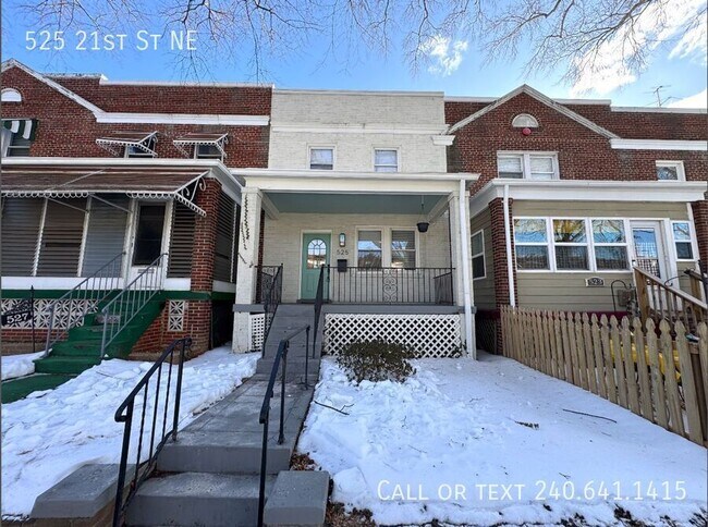 Building Photo - 525 21st St NE