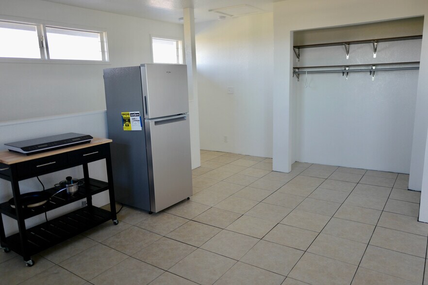 Building Photo - 1928 Waimano Home Rd