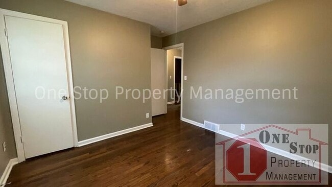 Building Photo - Beautiful 3 Bedroom/ 1.5 Bathroom Home in ...