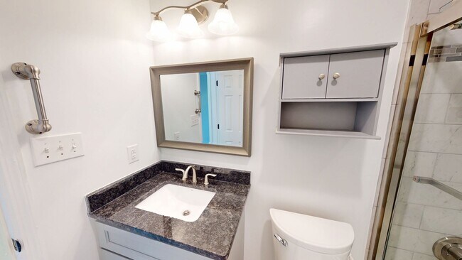 Building Photo - 3 Bedroom Condo in Kings Grant w/ Luxury Updates!