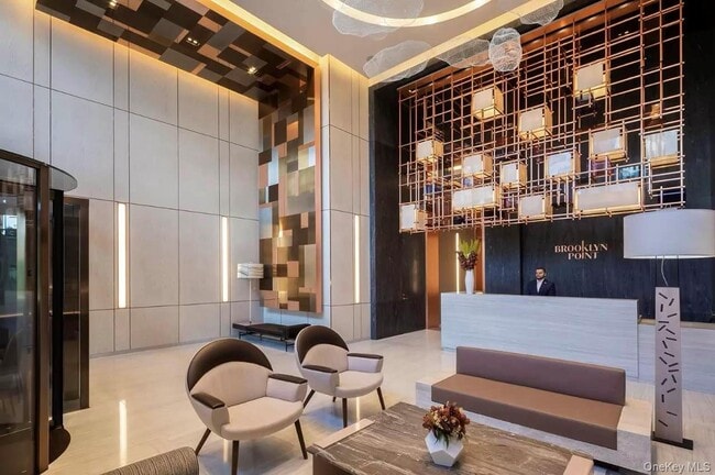 Primary Photo - 138 Willoughby St