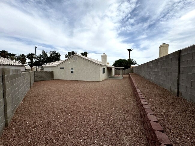 Building Photo - 5417 Redview Ct
