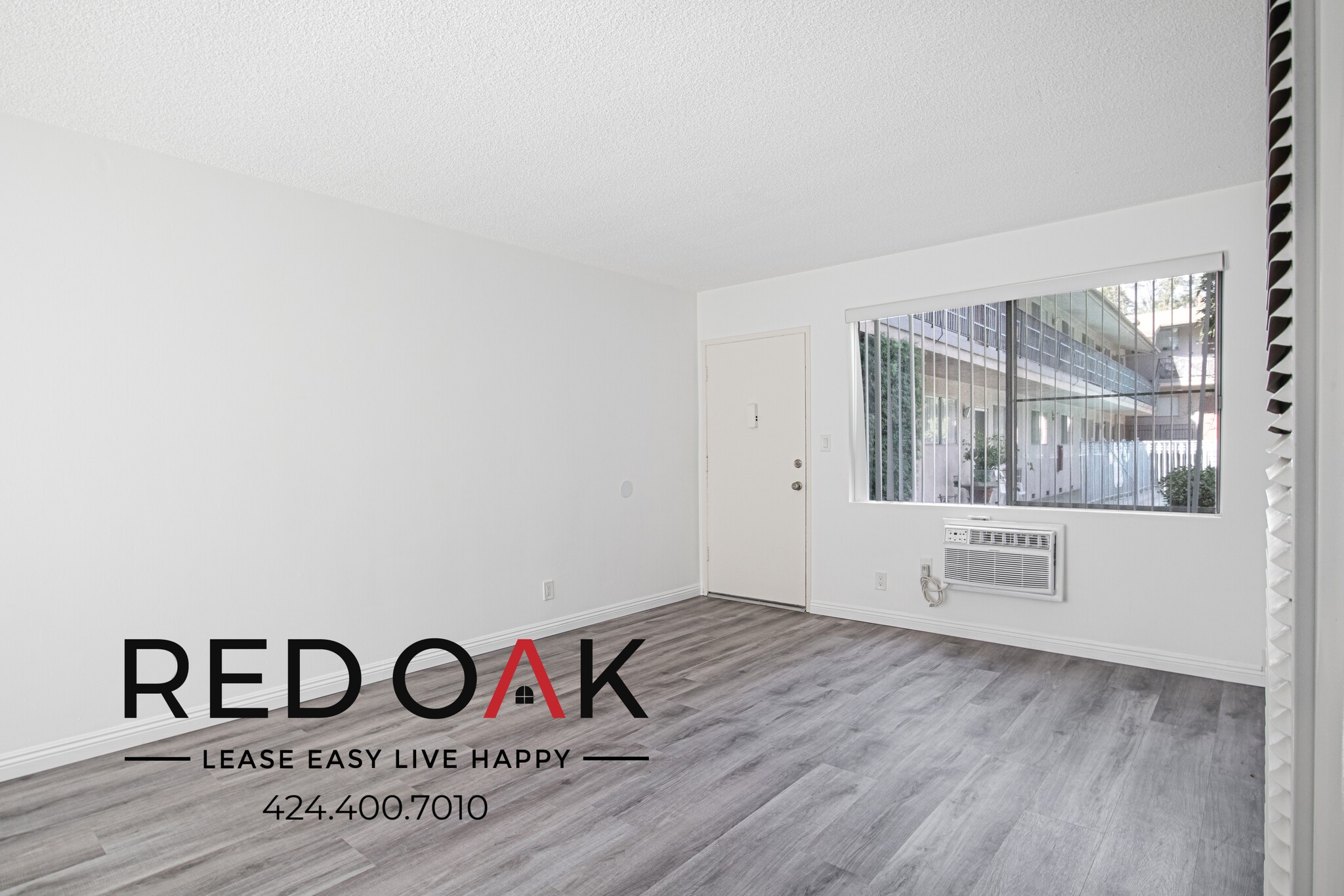 Building Photo - 12737 Moorpark St