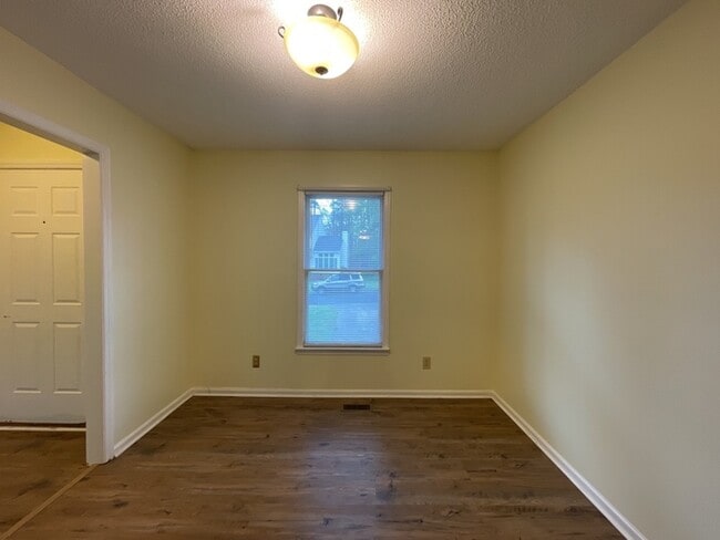 Building Photo - 2312 Faucette Ave
