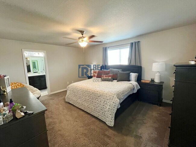 Building Photo - 10982 Rowley Dr