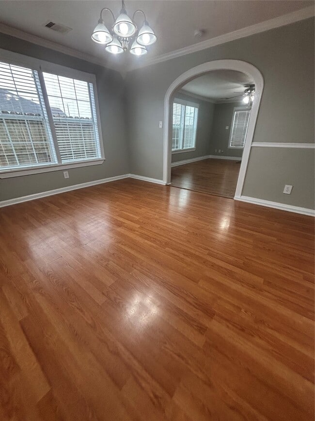 Building Photo - 2841 Wagon Trail Rd